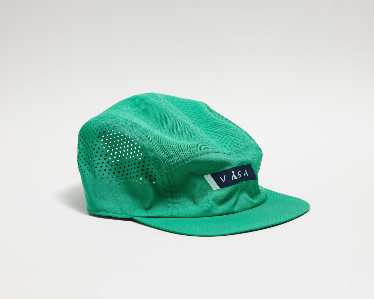 FEATHER RACING CAP