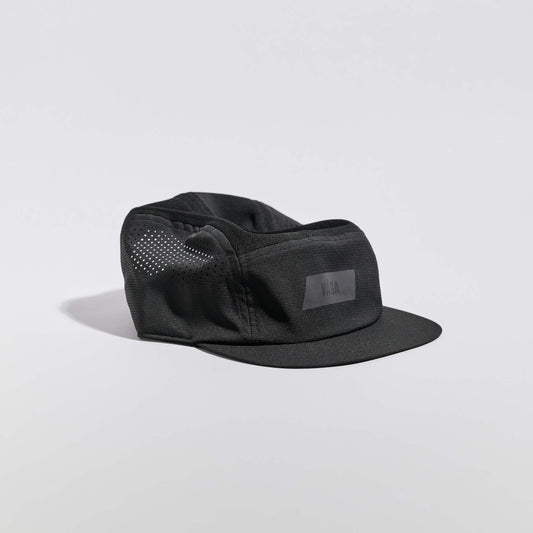FEATHER RACING CAP