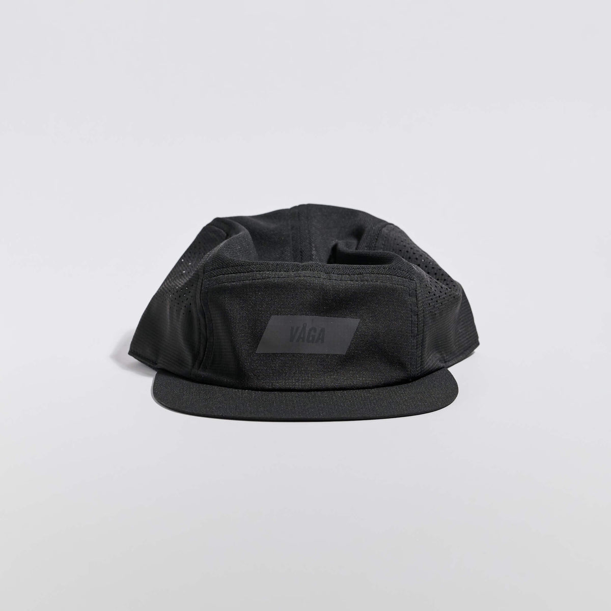 FEATHER RACING CAP